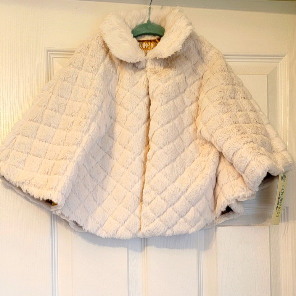 OshKosh Faux Fur White Cape